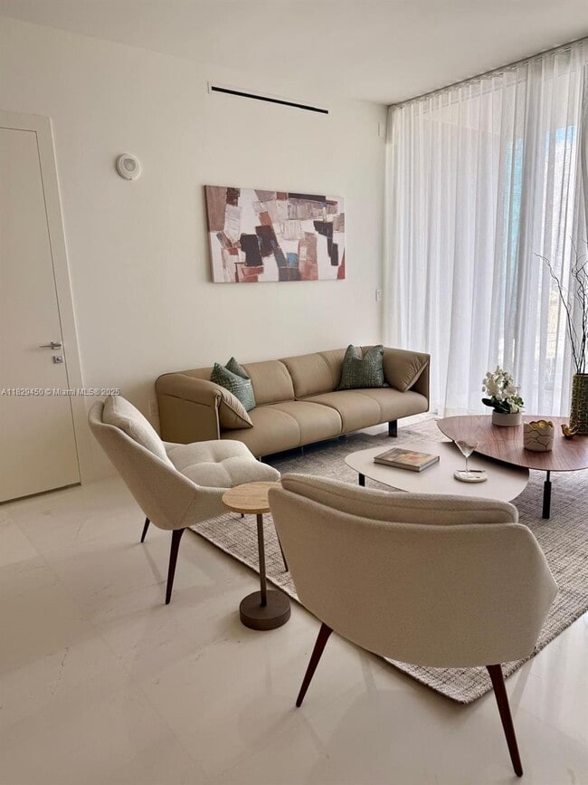 Photo - 300 Biscayne Blvd Way Unidad 5009W