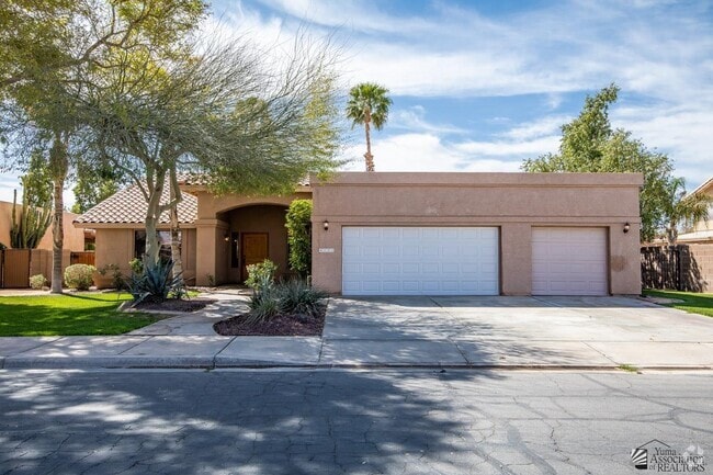 Building Photo - 4853 W 31st Pl Rental