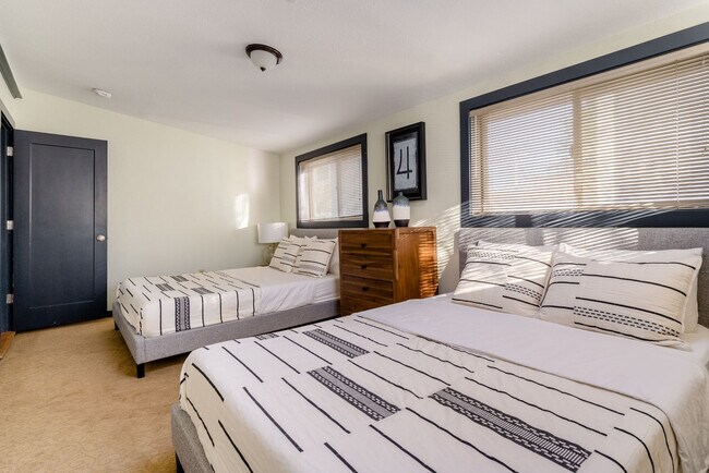 2537 SE Hawthorne Blvd Unit SI ID1611915P