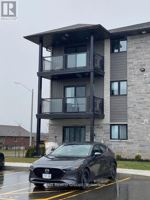 Photo - 30 Hillside Meadow Dr Unit 301