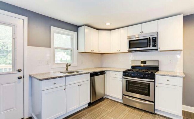 Photo - 303 W Main St