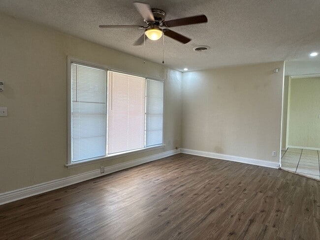 Building Photo - 1503 NW 18th St