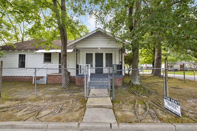 Photo - 104 14th St N House