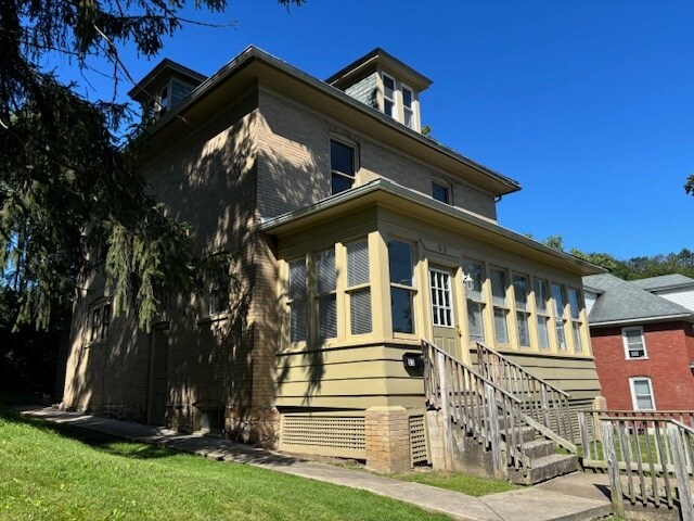 Photo - 53 N Fairview St