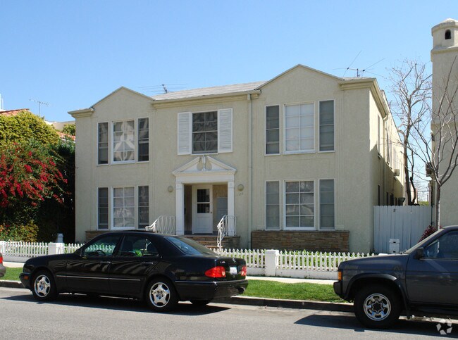 Photo - 128 S Reeves Dr