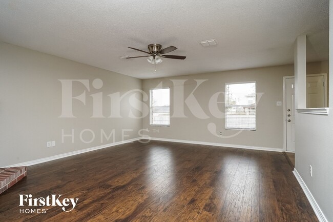 Photo - 2549 Barksdale Dr