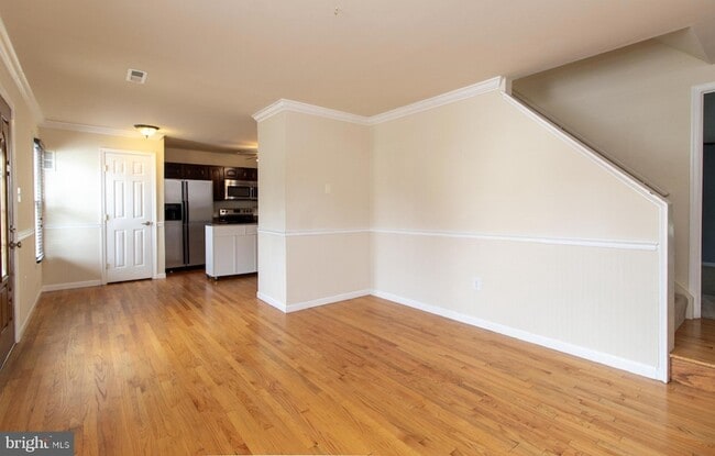 1036 Hyde Park Dr