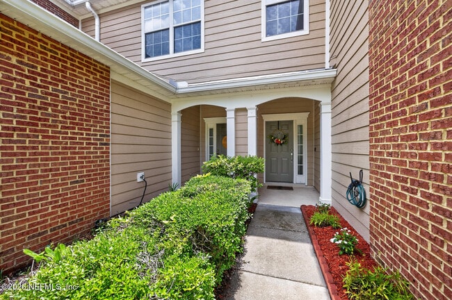Photo - 4166 Highwood Dr