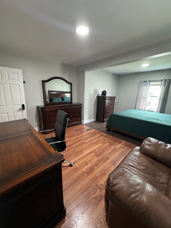 Photo - 805 E Taylor St