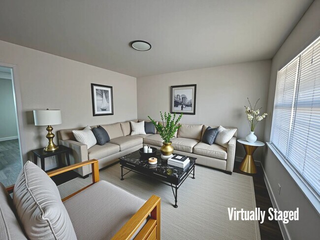 Photo - 611 Sunset Ln Unit B