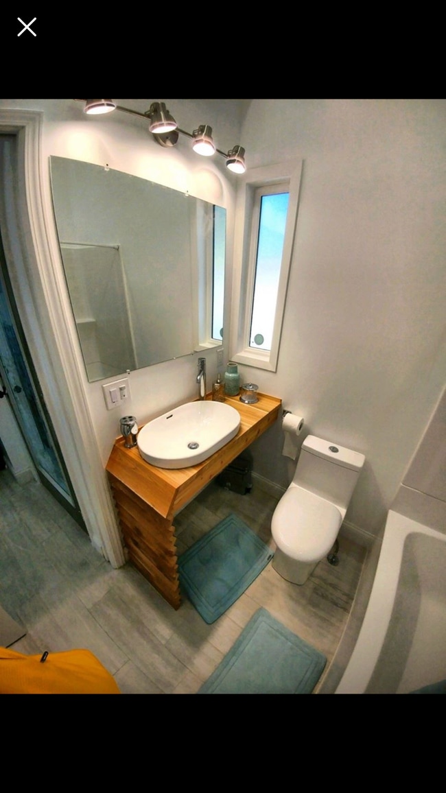 Photo - 16 E 40th St