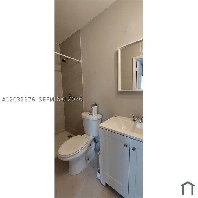Photo - 3735 NW 21st Ct Unit 3735