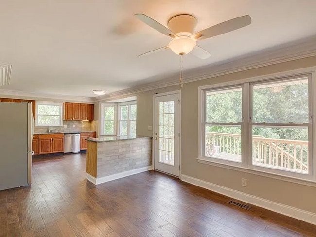 Photo - 4206 Highwood Dr