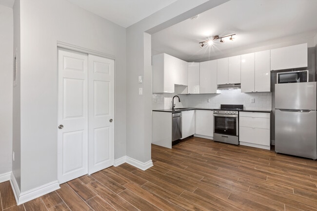 Photo - 139 Stewart St Unit 2