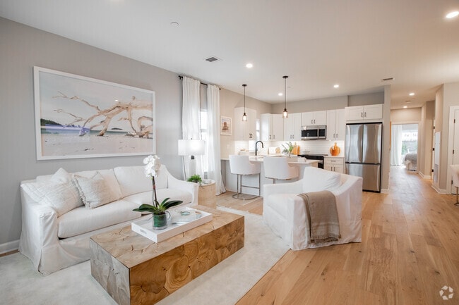 Sutton Landing - Living room