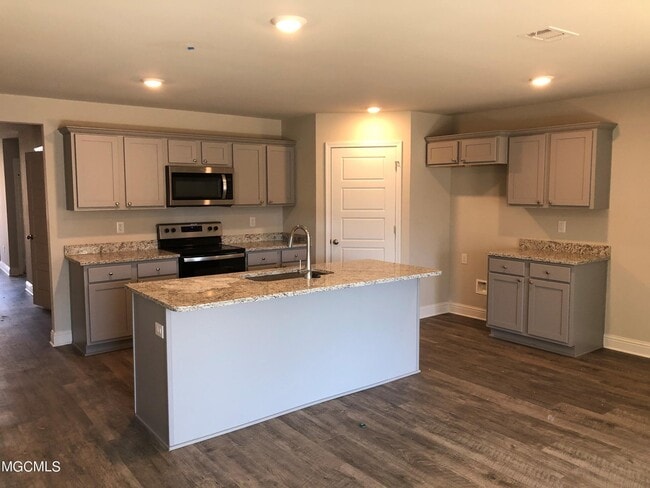 Photo - 6578 Eastland Cir