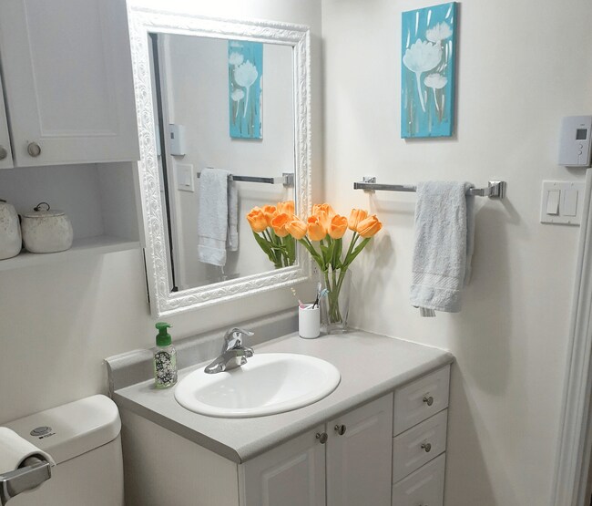 Photo - 969 Regent Street