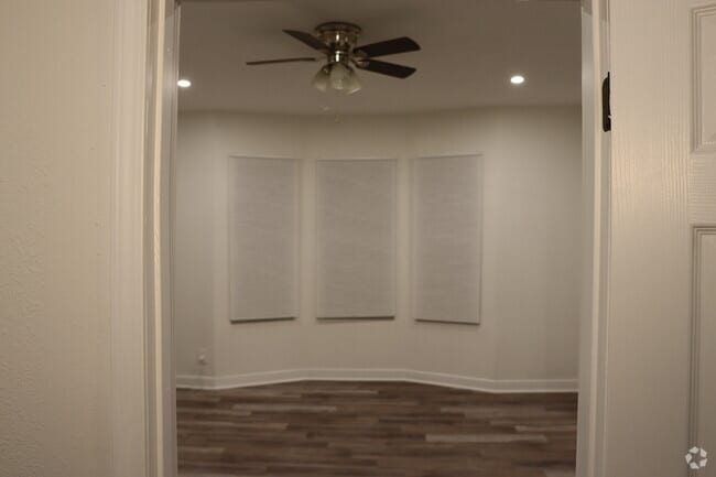 Building Photo - 1704 9th St Unit 1 Rental