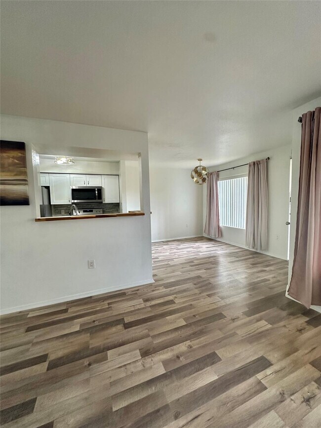 Photo - 2371 NW 33rd St Unit 710