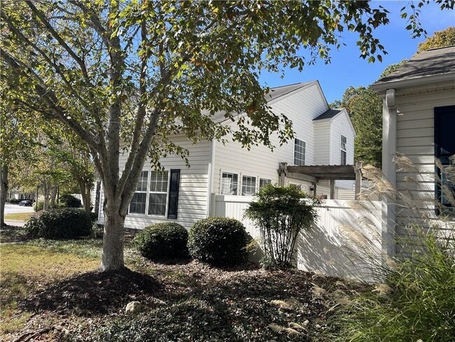 Photo - 365 W Oaks Trail