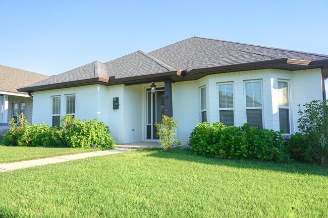 Photo - 48 9th Ave