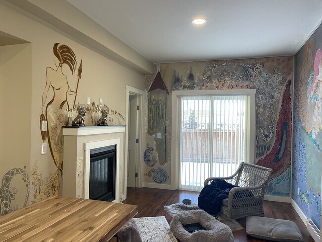 Photo - 10904-10102 102 Ave