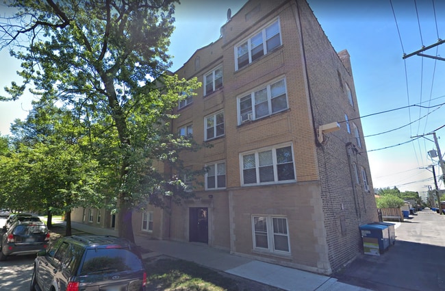 Building Photo - 2423 W Cullom Ave Rental