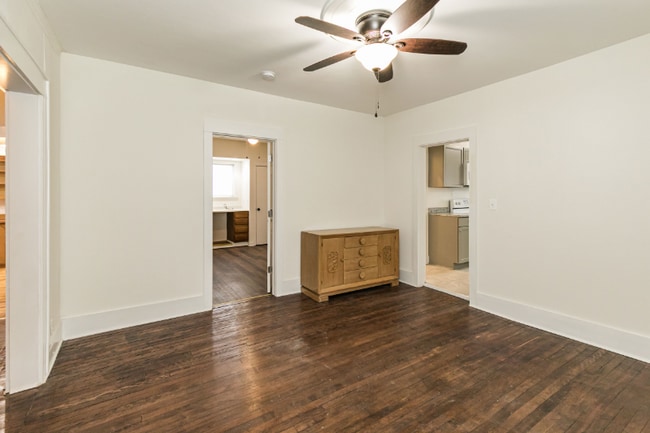 Building Photo - 1207 Madison St Rental