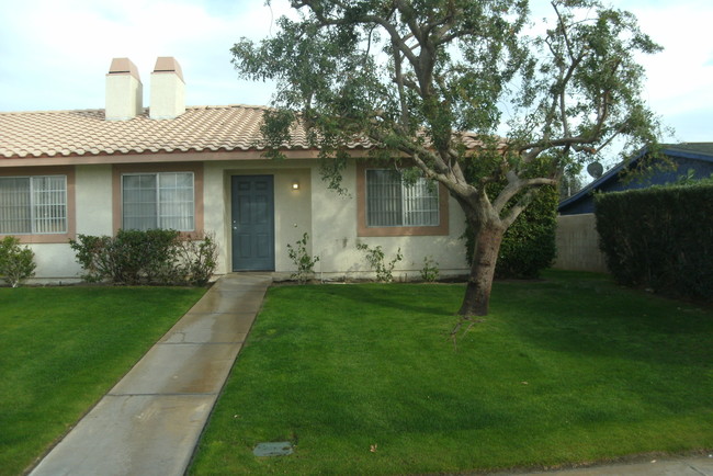 Front Entry - 41470 Maroon Town Rd Apartments Unit #C