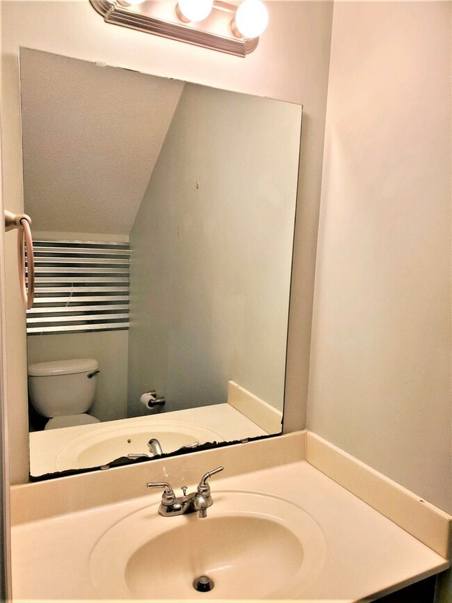 Photo - 202 Lanieve Ct