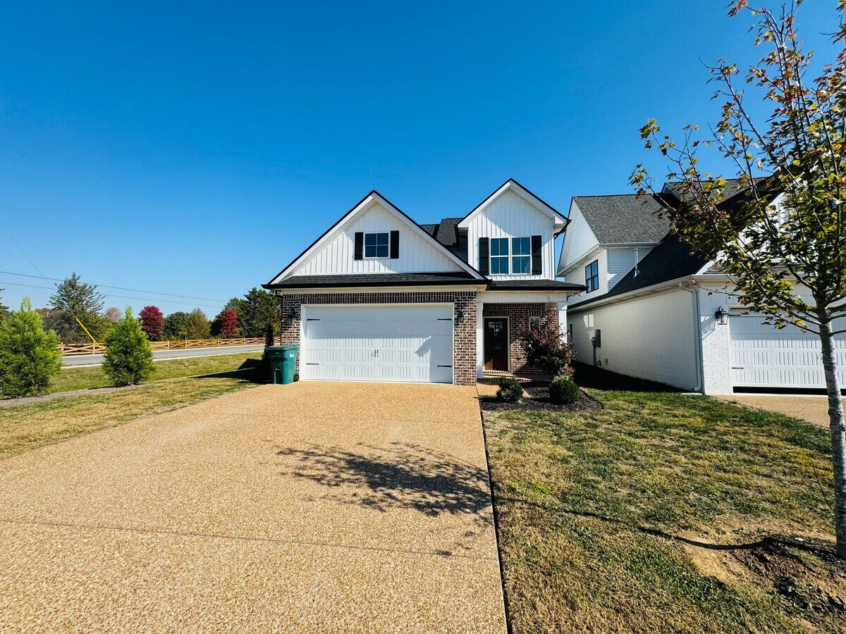 FOR LEASE 3 Bed, 2 Bath, 1986sqft on Map... House House Rental in