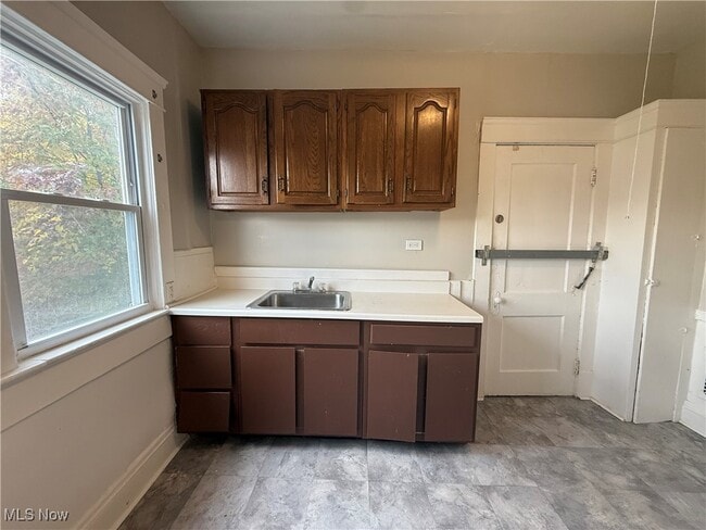 Photo - 1278 E 115th St Unit 1