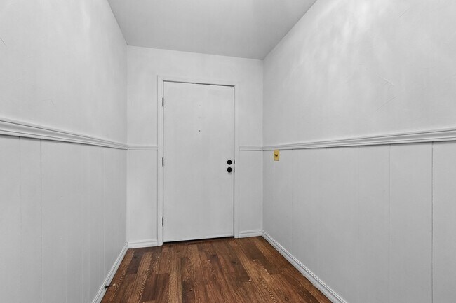 Photo - Beautiful Home in Springdale with Sunroom!