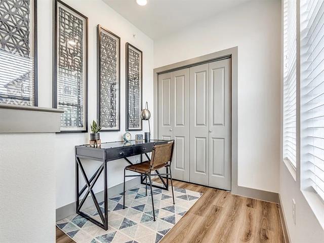 Photo - 4020 McEwen Rd