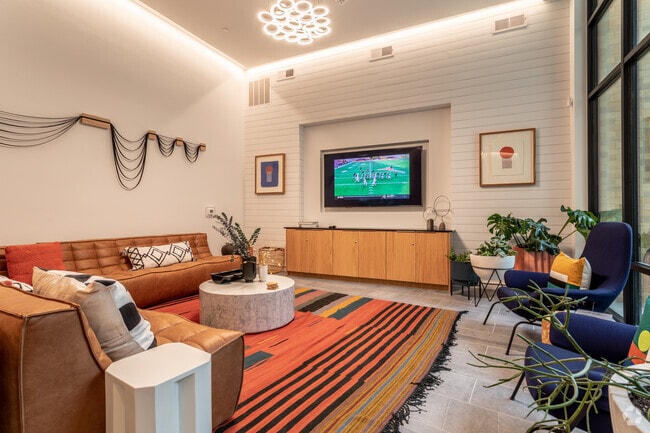 Clubhouse - Heritage Plaza