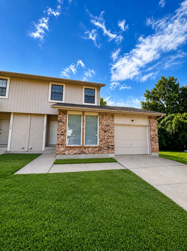 Building Photo - Coming Soon - Spacious 3BR Duplex with Two Living Areas