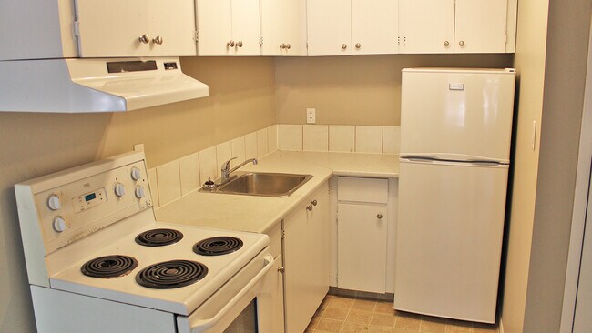 Photo - Madison Court