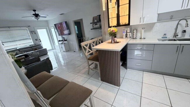 Photo - 3610 SW 39th Ave