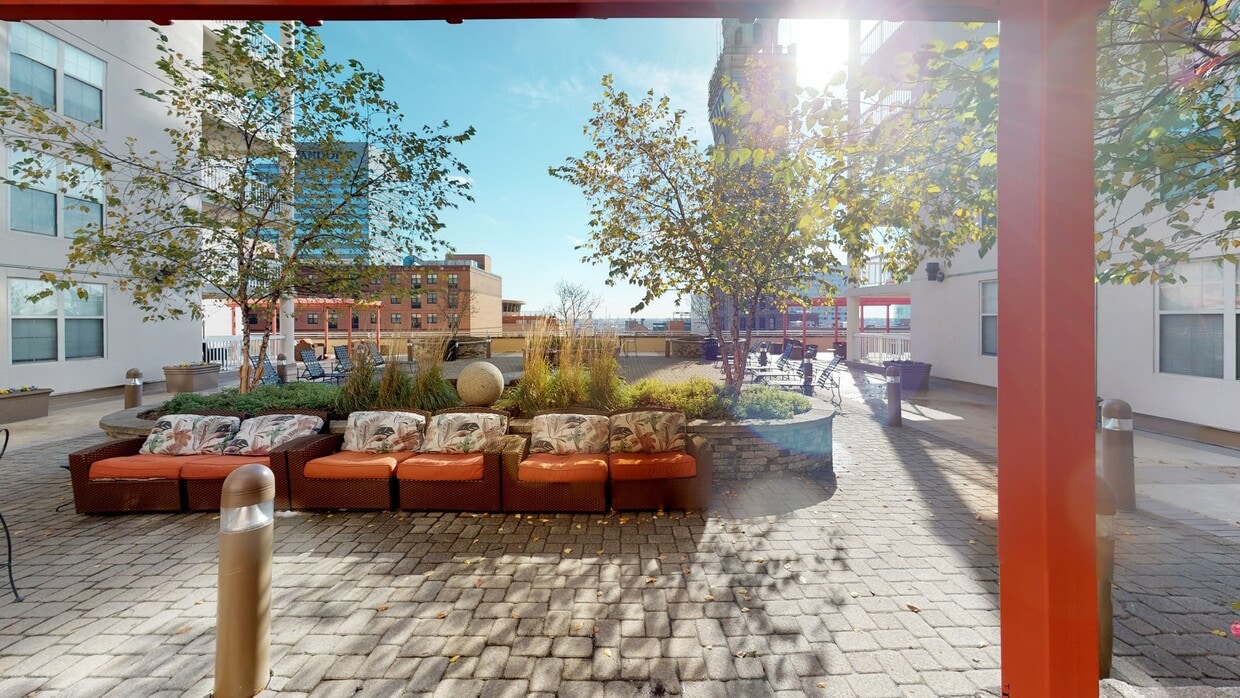 Photo - The Redwood Apartments
