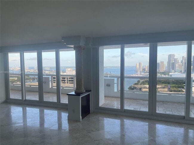 Building Photo - 1717 N Bayshore Dr Unit B-4155 Rental