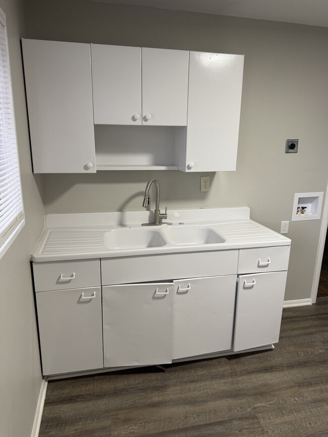 Photo - 194 E Biscayne Rd