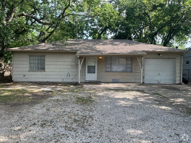 Building Photo - 1504 SW 37th St Rental