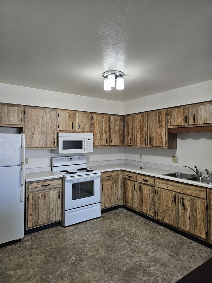 Photo - 8th St Merrill Unit 8