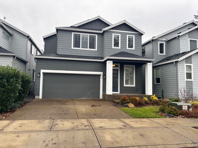 Large 4 Bedroom Home in Beaverton - Large 4 Bedroom Home in Beaverton