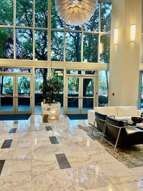 Photo - 185 SW 7th St Unidad 1605