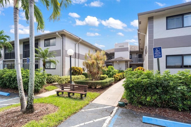 Photo - 15144 Ashland St Unidad 287 Rental