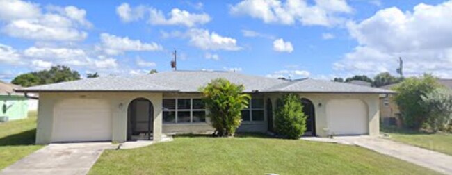 Building Photo - 503 NE 24th Pl Unit Judith Marino Rental