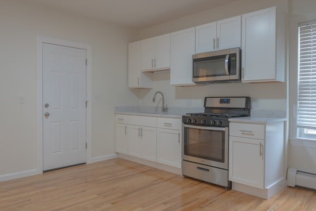Photo - 15 Washburn St Apartment Unit 1