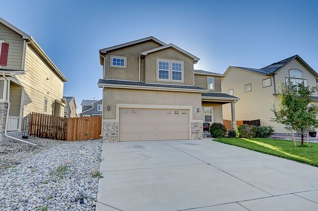 HUGE SIX (6!!!) BD HOME IN LORSON RANCH! - HUGE SIX (6!!!) BD HOME IN LORSON RANCH!