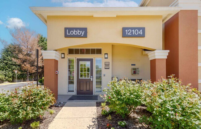 Furnished Studio-Washington, D.C. - Fairfax - Fair Oaks